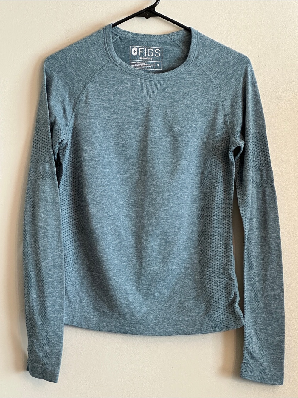 Figs Women's Heather Teal Crew Neck Long-Sleeve Pullover